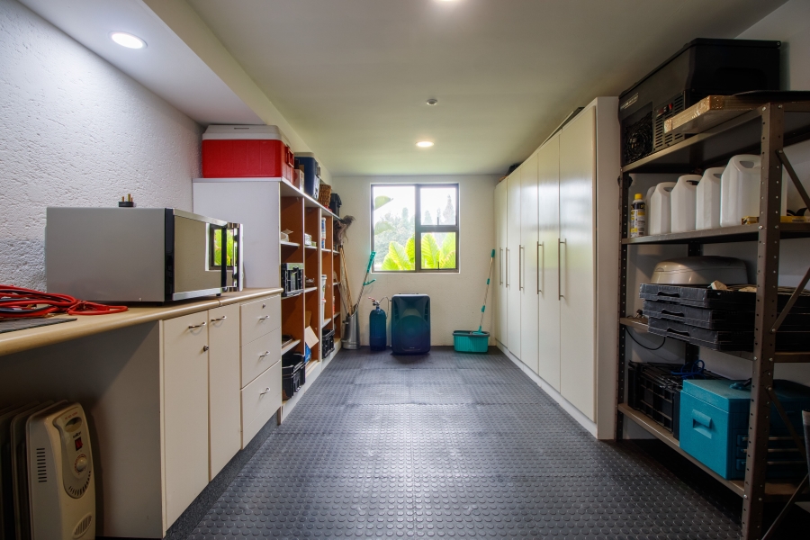 4 Bedroom Property for Sale in Glen Austin Gauteng