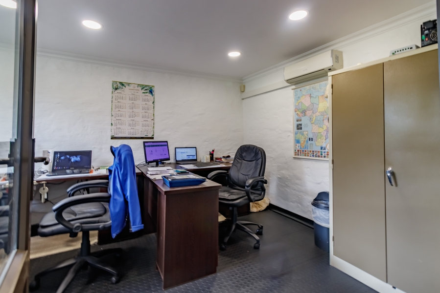 4 Bedroom Property for Sale in Glen Austin Gauteng