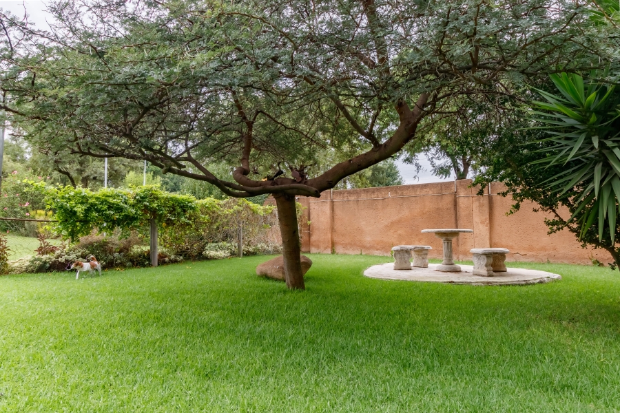 4 Bedroom Property for Sale in Glen Austin Gauteng