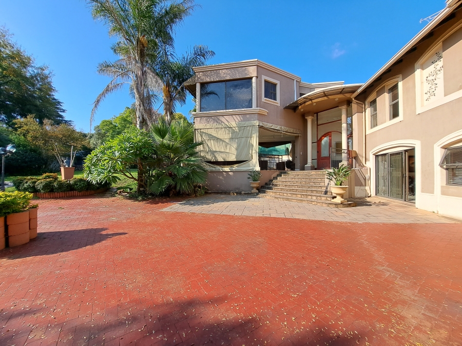 5 Bedroom Property for Sale in Morningside Gauteng