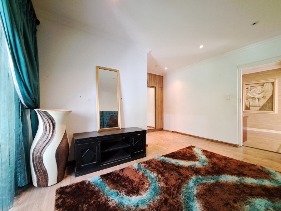 5 Bedroom Property for Sale in Morningside Gauteng