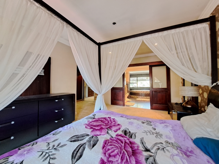 5 Bedroom Property for Sale in Morningside Gauteng