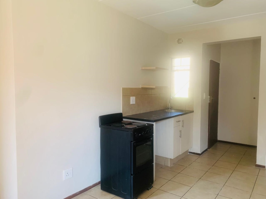 1 Bedroom Property for Sale in Erand Gardens Gauteng