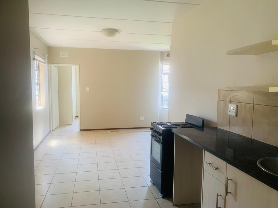 1 Bedroom Property for Sale in Erand Gardens Gauteng