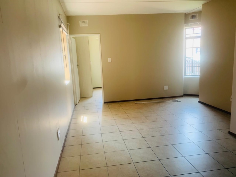 1 Bedroom Property for Sale in Erand Gardens Gauteng