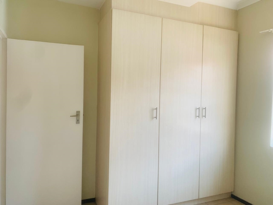 1 Bedroom Property for Sale in Erand Gardens Gauteng
