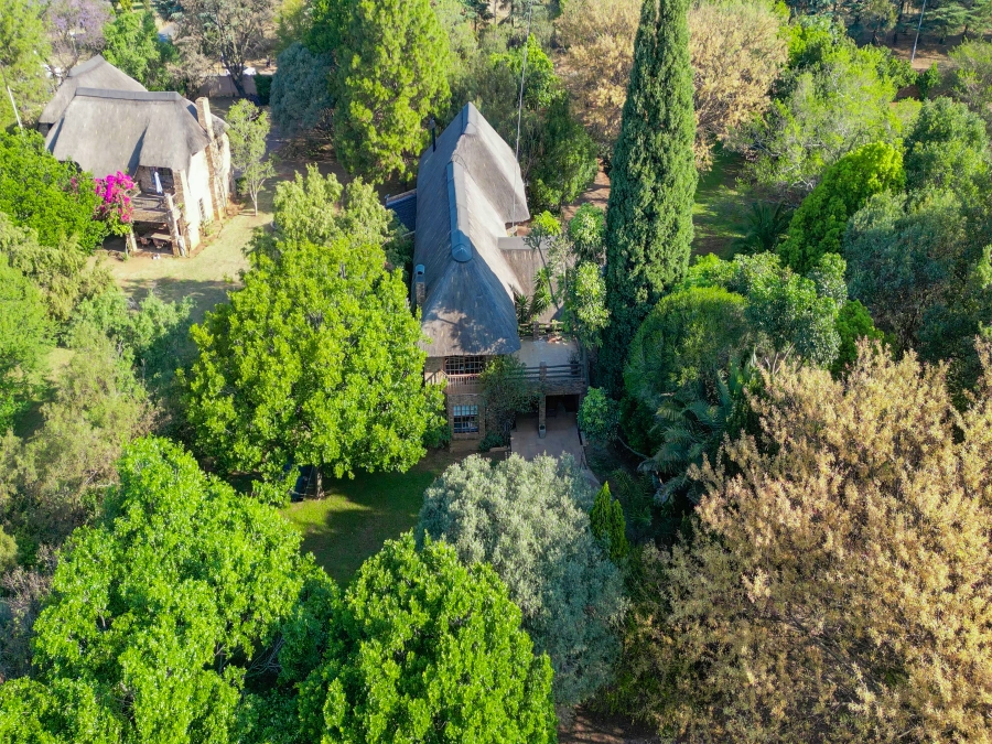 9 Bedroom Property for Sale in Glen Austin Gauteng