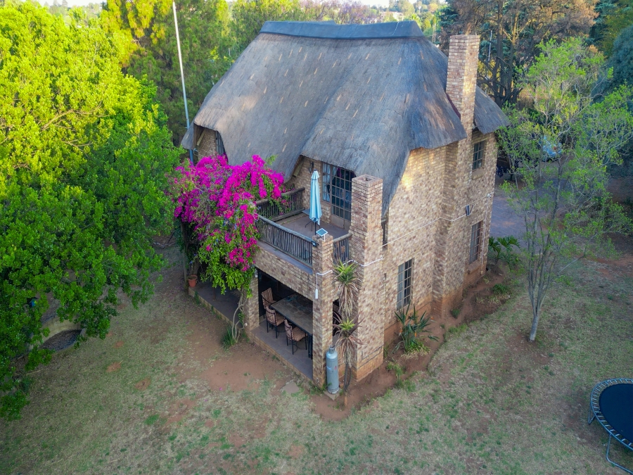 9 Bedroom Property for Sale in Glen Austin Gauteng