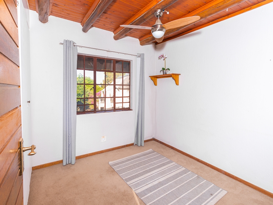 9 Bedroom Property for Sale in Glen Austin Gauteng