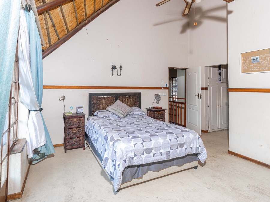 9 Bedroom Property for Sale in Glen Austin Gauteng