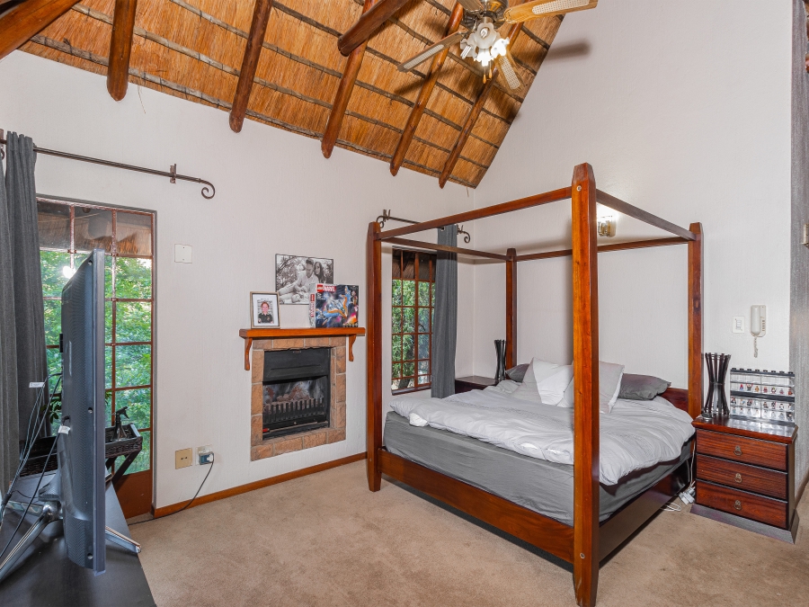 9 Bedroom Property for Sale in Glen Austin Gauteng