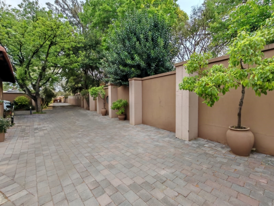 3 Bedroom Property for Sale in Three Rivers Proper Gauteng