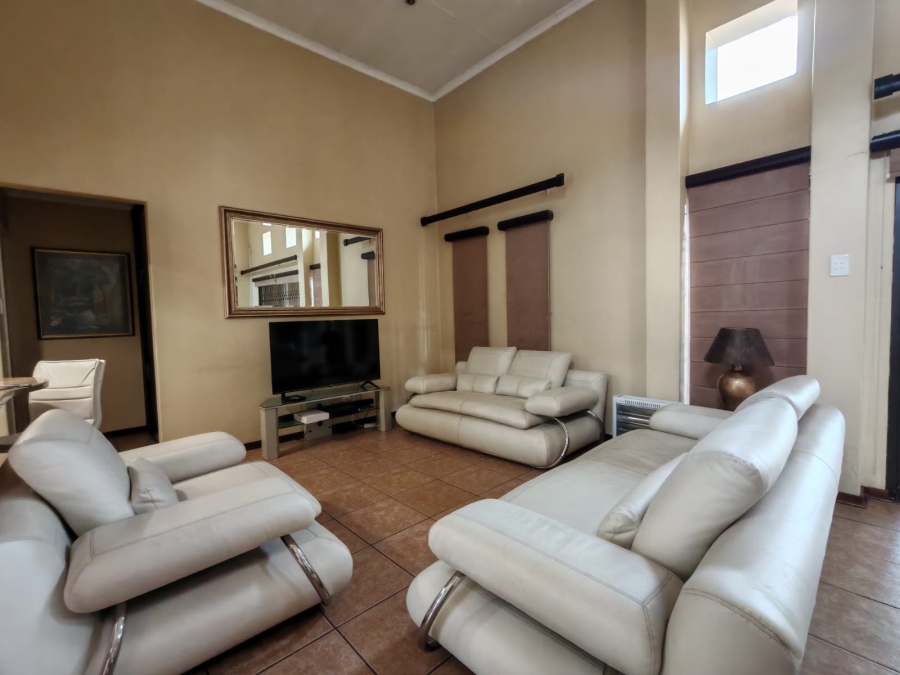 3 Bedroom Property for Sale in Three Rivers Proper Gauteng