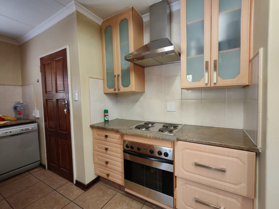 3 Bedroom Property for Sale in Three Rivers Proper Gauteng