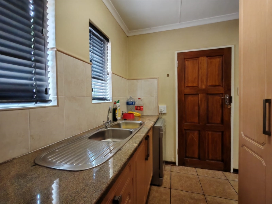3 Bedroom Property for Sale in Three Rivers Proper Gauteng