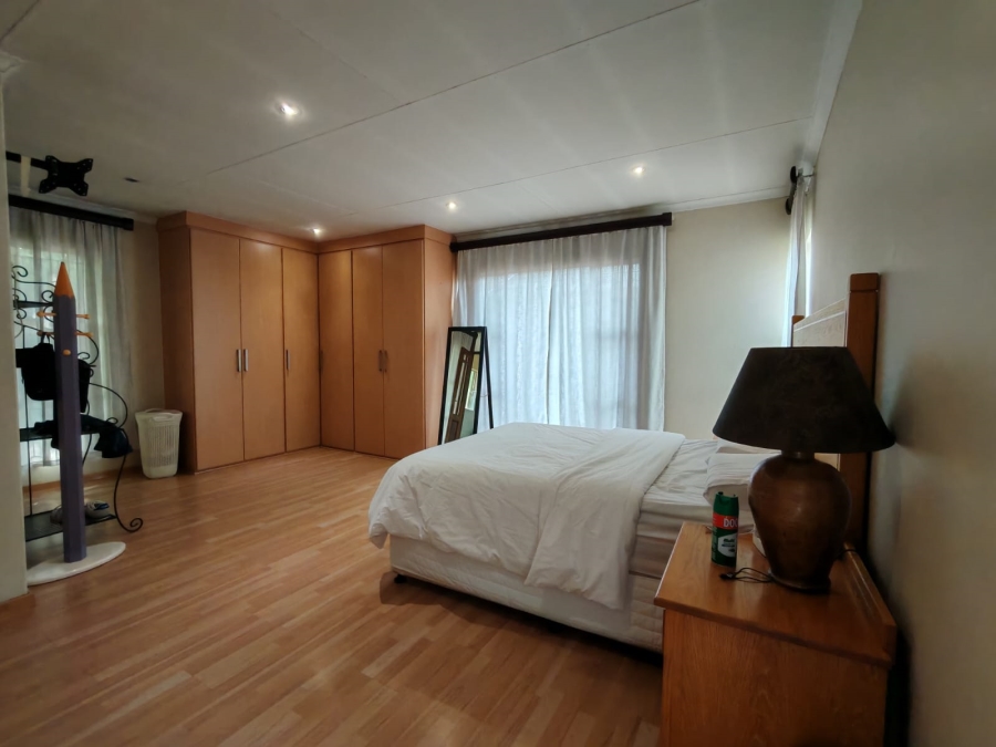 3 Bedroom Property for Sale in Three Rivers Proper Gauteng