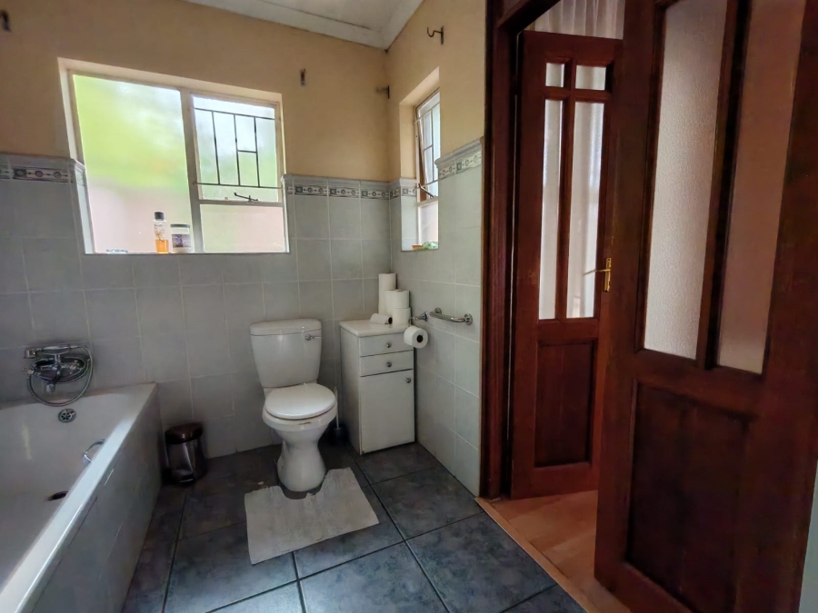 3 Bedroom Property for Sale in Three Rivers Proper Gauteng