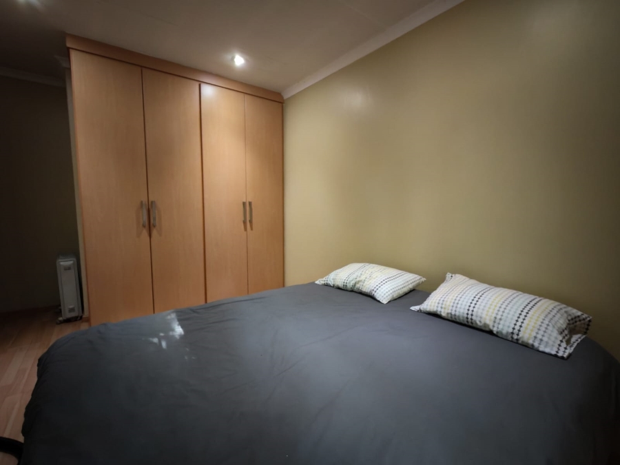 3 Bedroom Property for Sale in Three Rivers Proper Gauteng