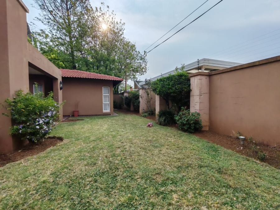 3 Bedroom Property for Sale in Three Rivers Proper Gauteng