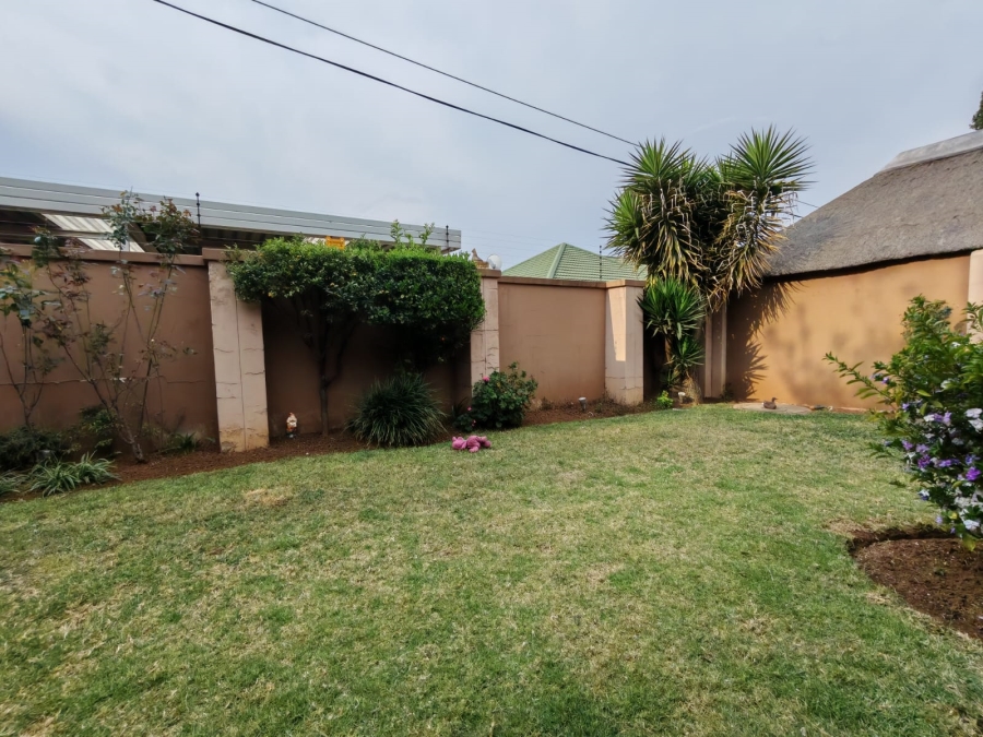 3 Bedroom Property for Sale in Three Rivers Proper Gauteng