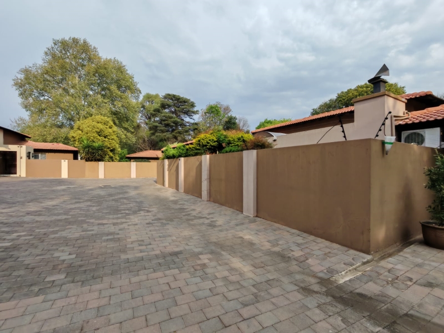 3 Bedroom Property for Sale in Three Rivers Proper Gauteng