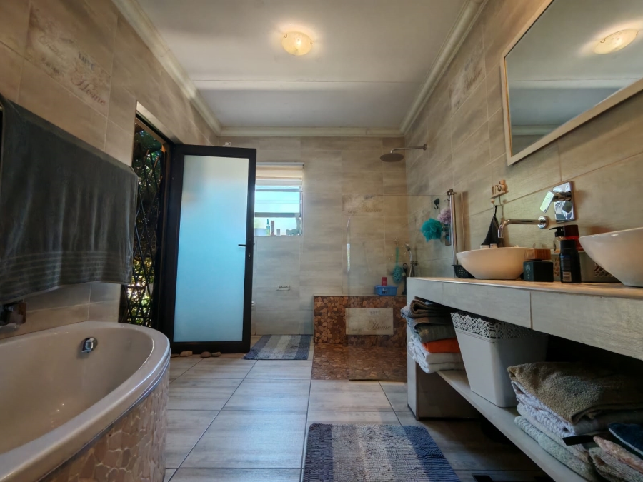 3 Bedroom Property for Sale in Risiville Gauteng