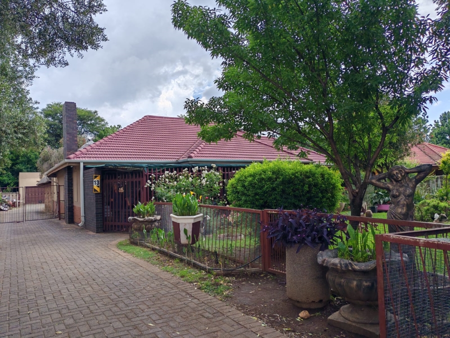 3 Bedroom Property for Sale in Three Rivers Gauteng