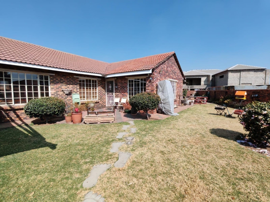 2 Bedroom Property for Sale in Riversdale Gauteng