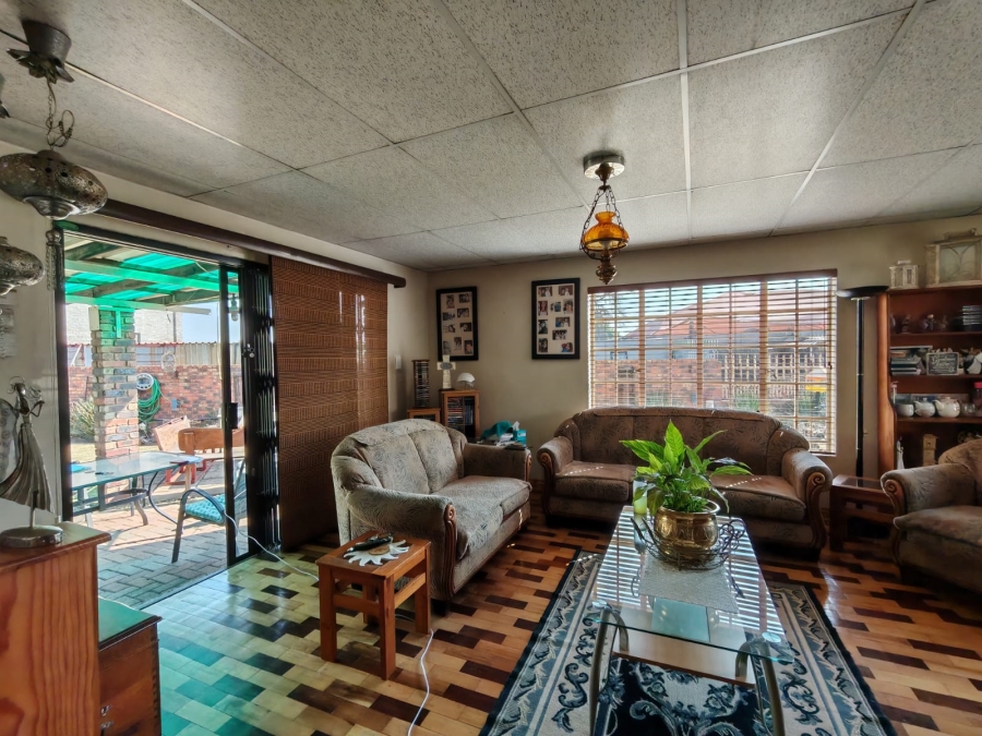 2 Bedroom Property for Sale in Riversdale Gauteng