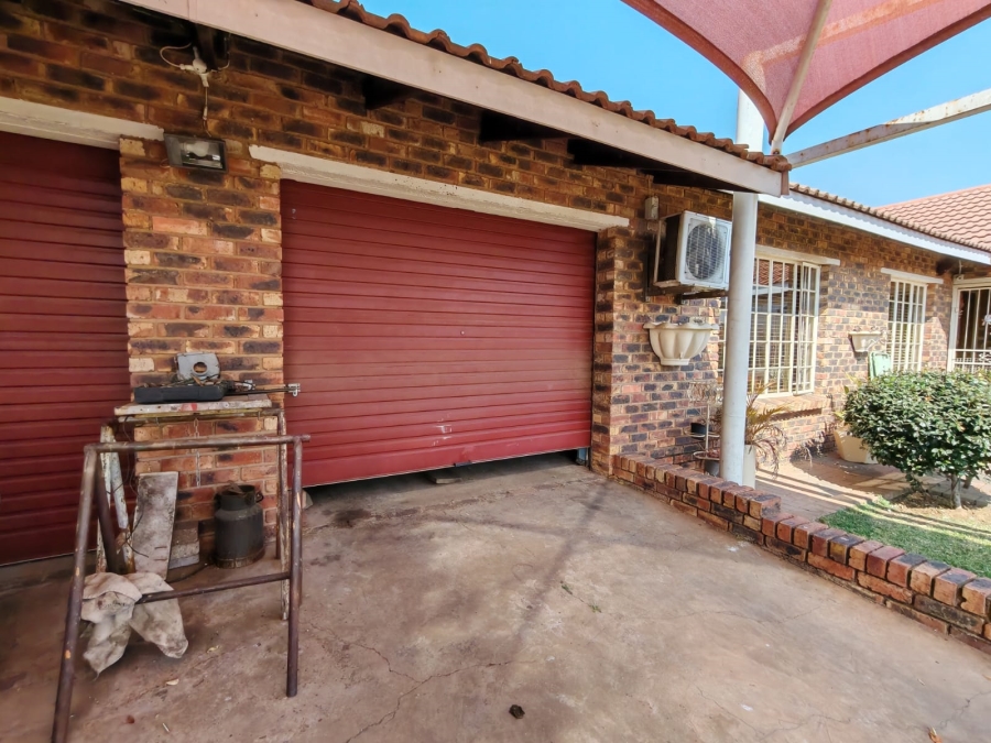 2 Bedroom Property for Sale in Riversdale Gauteng