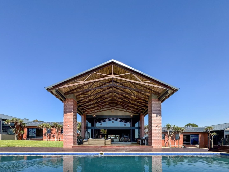 8 Bedroom Property for Sale in Blue Saddle Ranches Gauteng