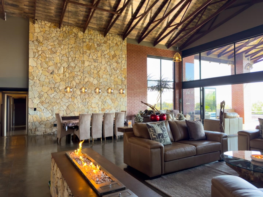 8 Bedroom Property for Sale in Blue Saddle Ranches Gauteng