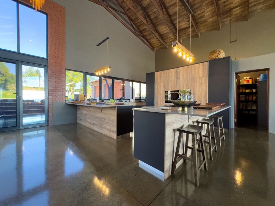 8 Bedroom Property for Sale in Blue Saddle Ranches Gauteng