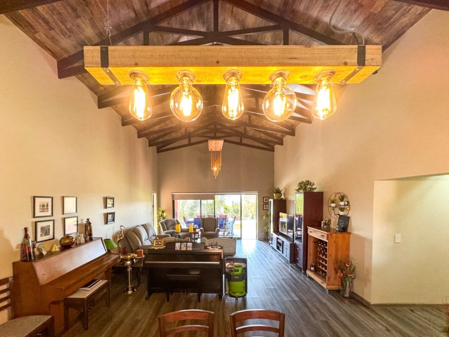 8 Bedroom Property for Sale in Blue Saddle Ranches Gauteng