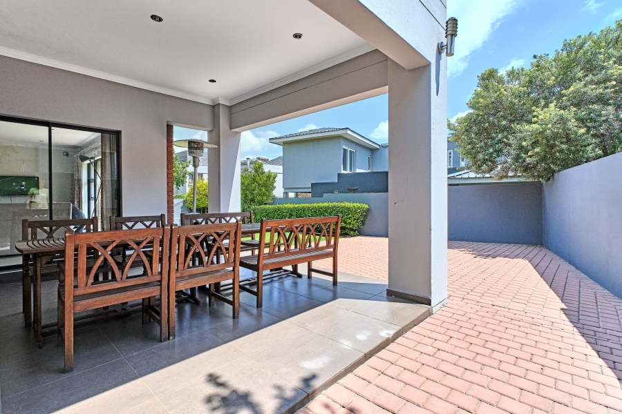 4 Bedroom Property for Sale in Waterfall Country Village Gauteng