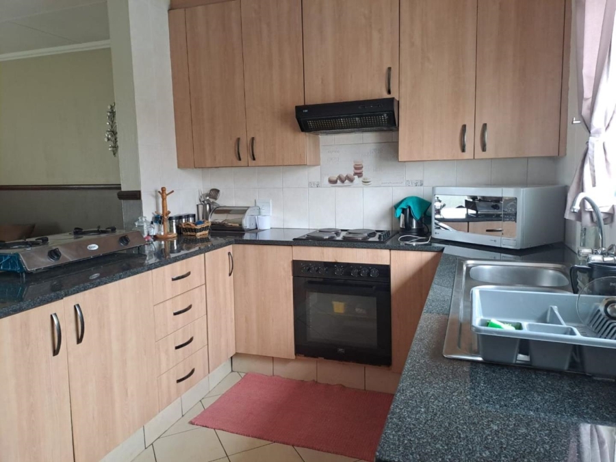 2 Bedroom Property for Sale in Dalpark Gauteng