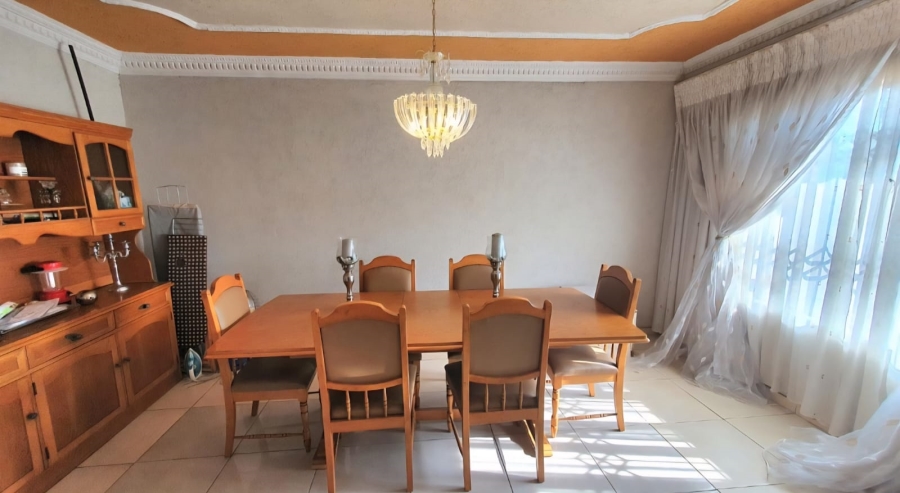 4 Bedroom Property for Sale in Selcourt Gauteng