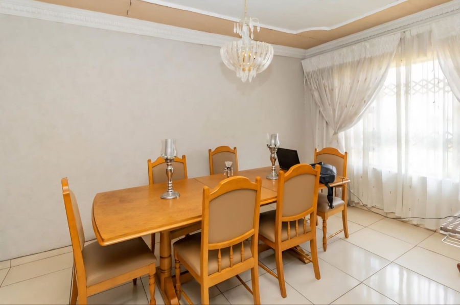 4 Bedroom Property for Sale in Selcourt Gauteng