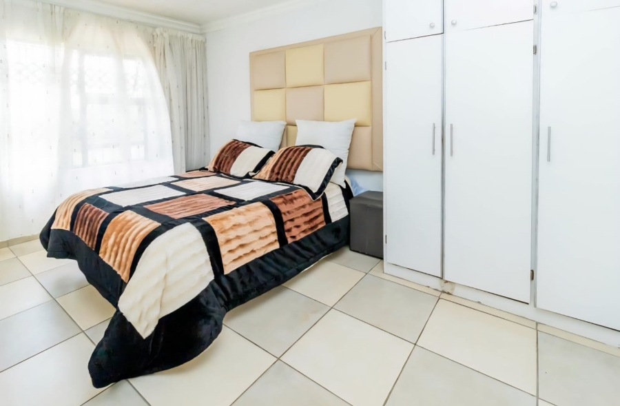 4 Bedroom Property for Sale in Selcourt Gauteng