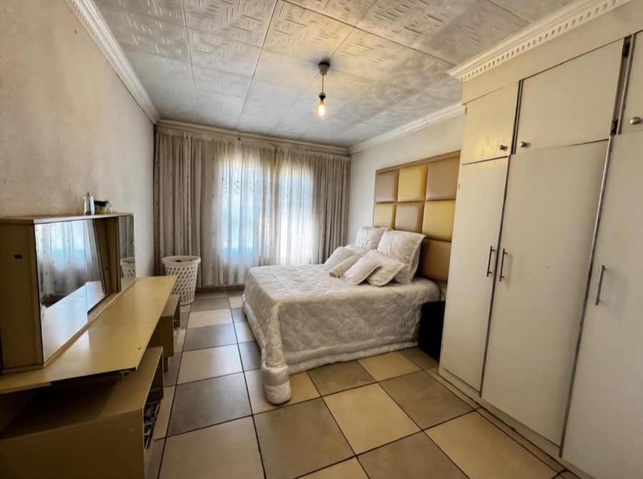 4 Bedroom Property for Sale in Selcourt Gauteng