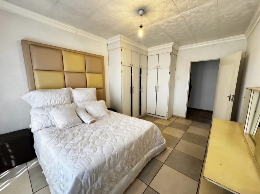 4 Bedroom Property for Sale in Selcourt Gauteng