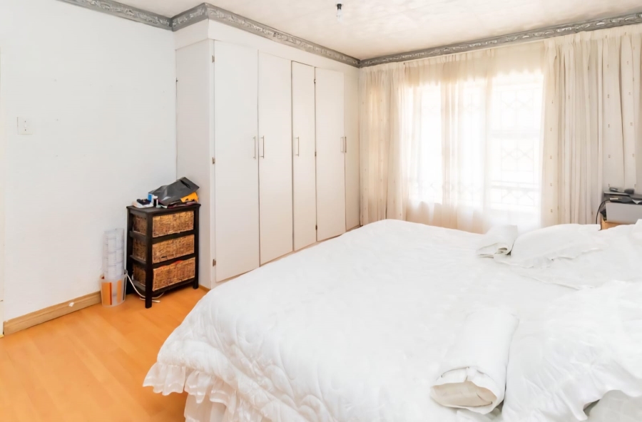 4 Bedroom Property for Sale in Selcourt Gauteng