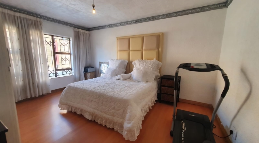 4 Bedroom Property for Sale in Selcourt Gauteng
