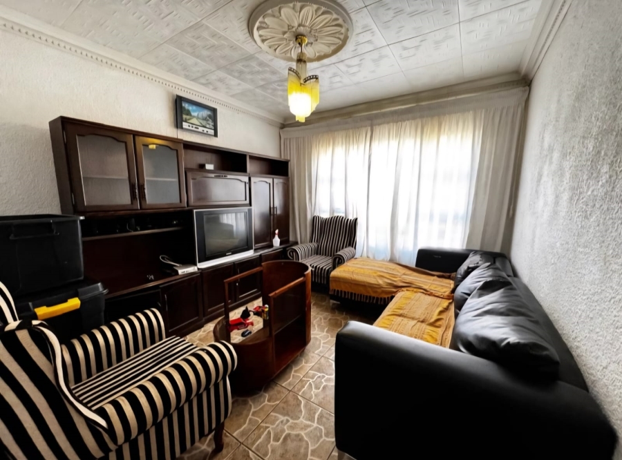 4 Bedroom Property for Sale in Selcourt Gauteng