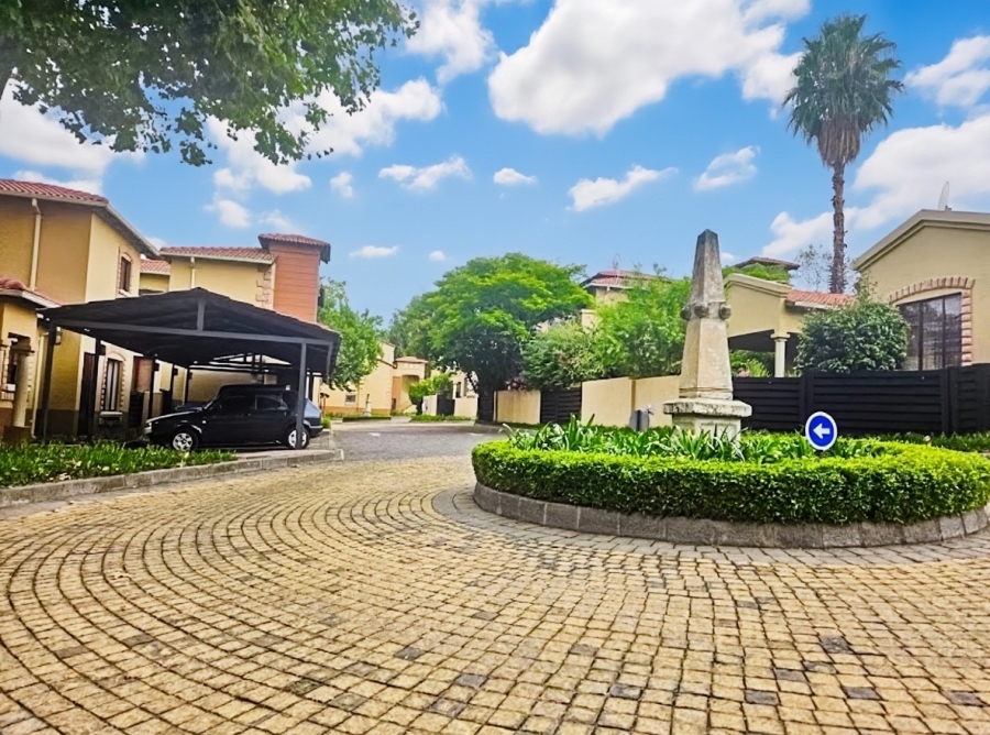 2 Bedroom Property for Sale in Sunninghill Gauteng