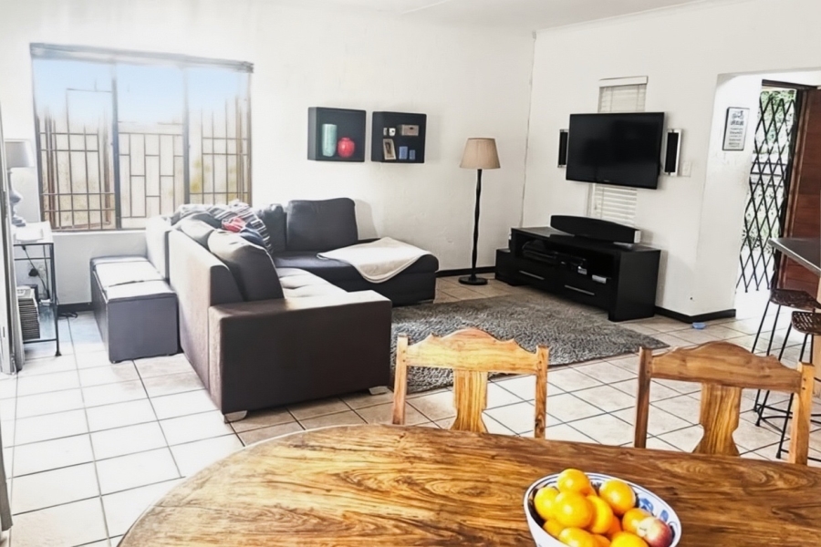 2 Bedroom Property for Sale in Sunninghill Gauteng