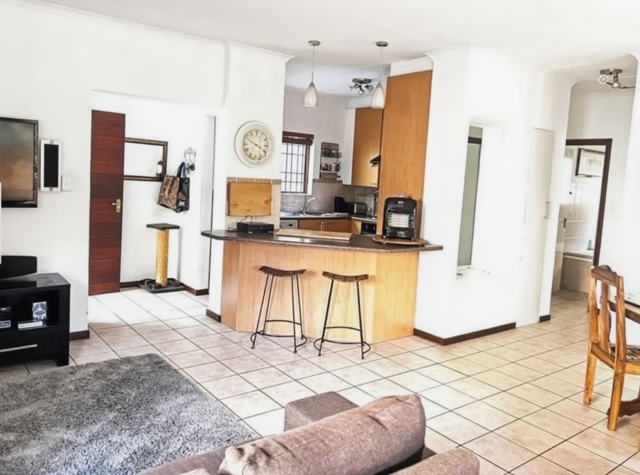 2 Bedroom Property for Sale in Sunninghill Gauteng