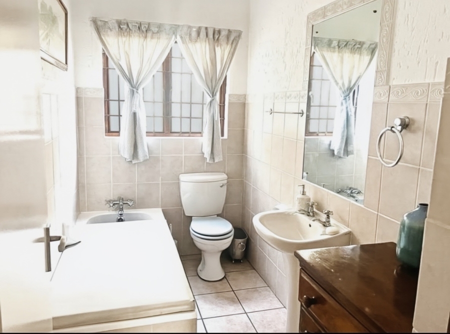 2 Bedroom Property for Sale in Sunninghill Gauteng