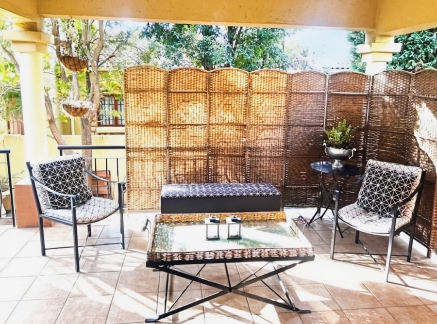 2 Bedroom Property for Sale in Sunninghill Gauteng