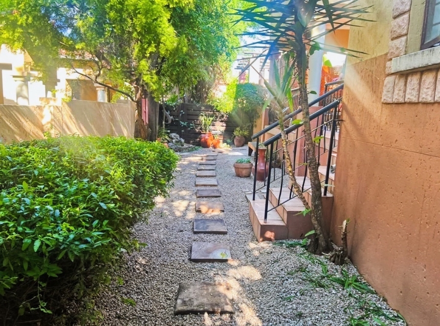 2 Bedroom Property for Sale in Sunninghill Gauteng